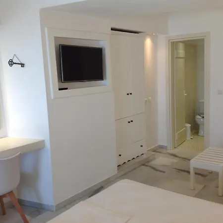 Ξενοδοχείο άνοιξις Naxos City