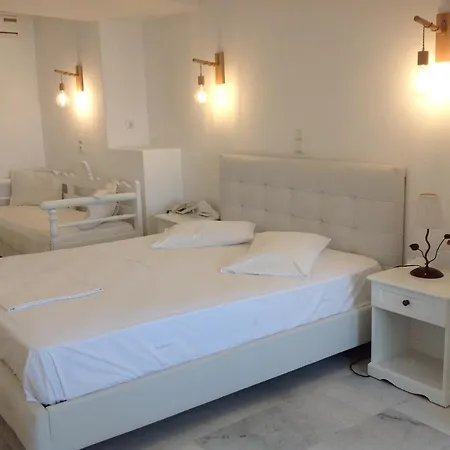 άνοιξις 2* Naxos City