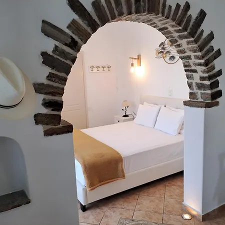 άνοιξις 2* Naxos City