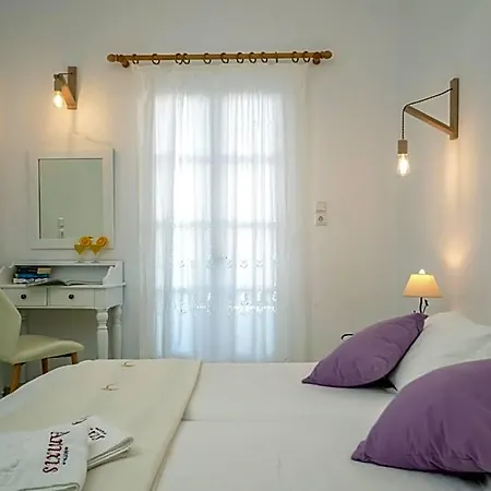Otel Anixis Naxos City