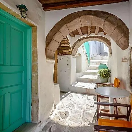 άνοιξις Naxos City