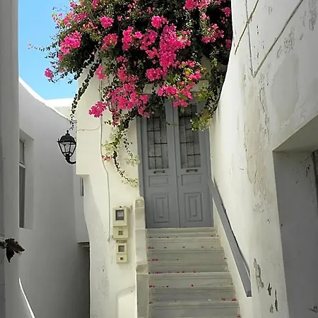 Anixis 2* Naxos City