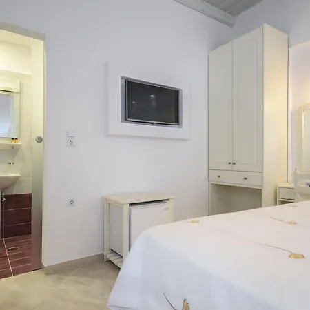 Hotel Anixis Naxos City