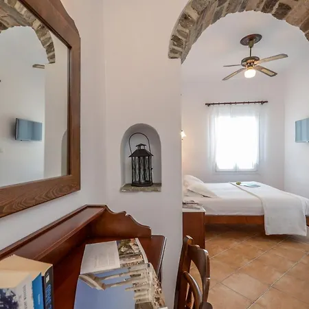 Hotel Anixis Naxos City