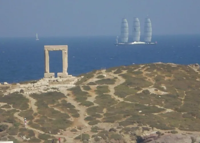 安尼克斯酒店 2* Naxos City